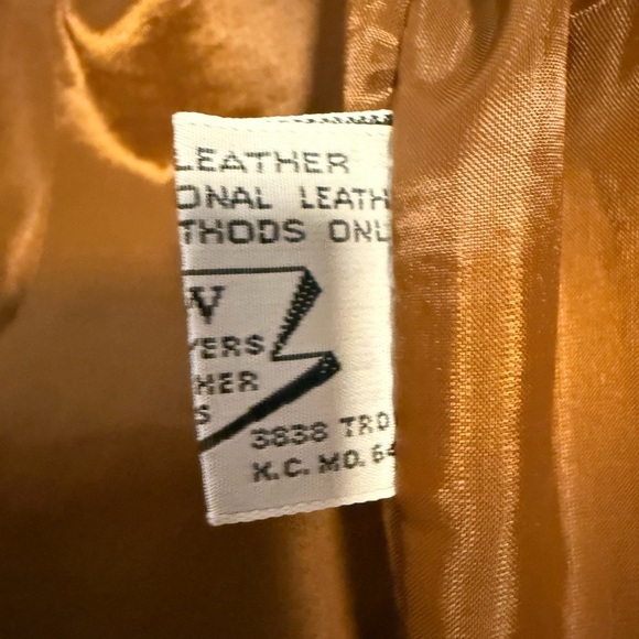 Vintage Assemblage Tan Leather Jacket Casual Style - Picture 7 of 8
